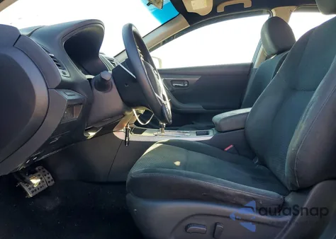 2015 Nissan Altima 2.5 z USA, uszkodzony, nr VIN 1N4AL3AP0FN335172